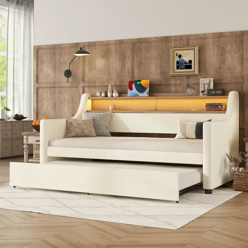 Lit de repos rembourré en cuir PU avec lumières LED, port de chargement USB et tête de lit de rangement