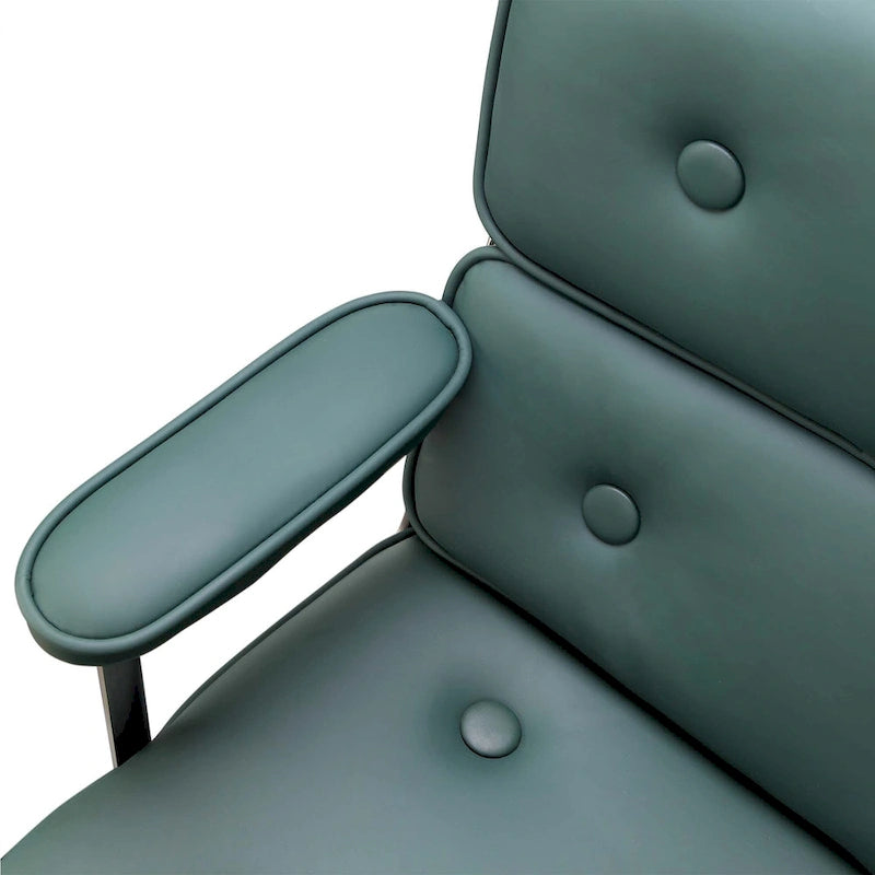 Fauteuil de bureau ergonomique en cuir capitonné à dossier mi-haut avec accoudoirs chromés