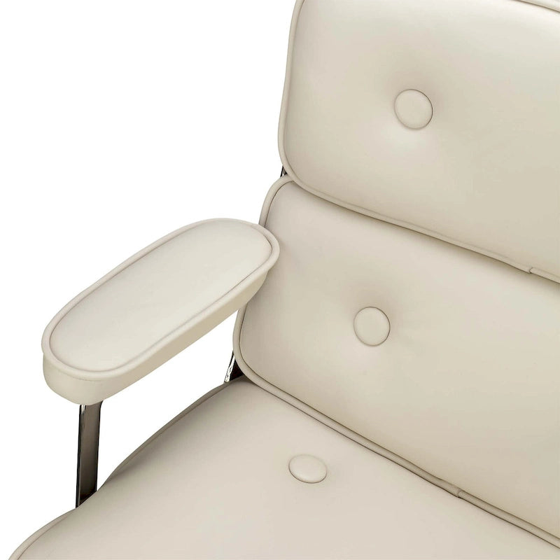 Fauteuil de bureau ergonomique en cuir capitonné à dossier mi-haut avec accoudoirs chromés