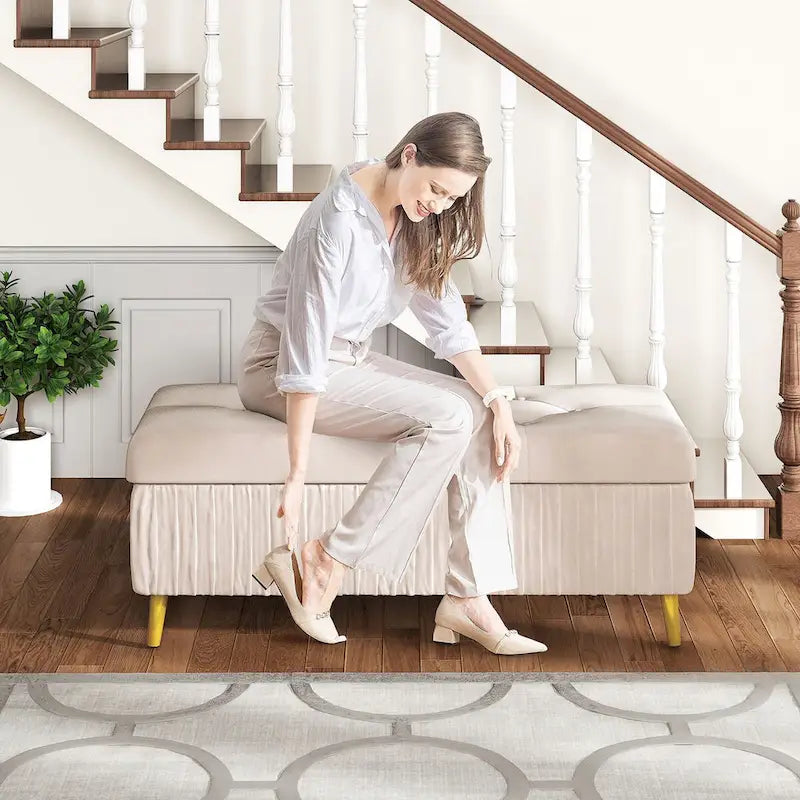 Banc ottoman de rangement à dessus rabattable en velours capitonné avec pieds en métal doré, rose poudré et rose clair