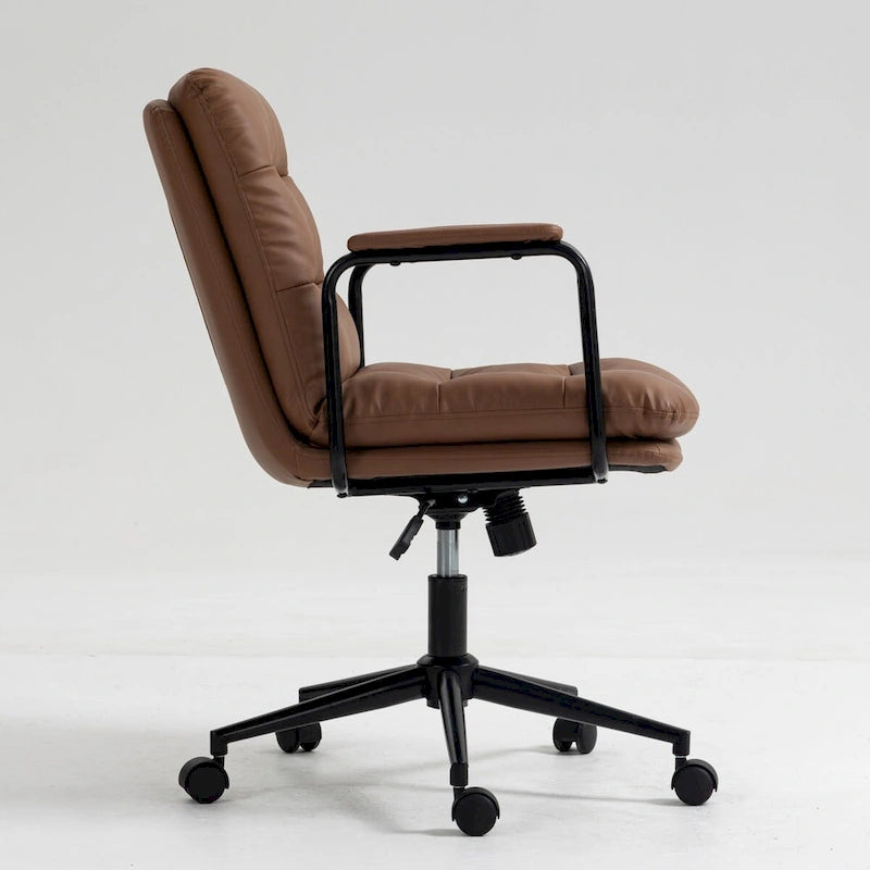 Chaise de bureau pivotante en similicuir avec accoudoirs rembourrés et hauteur réglable, Noir et Marron